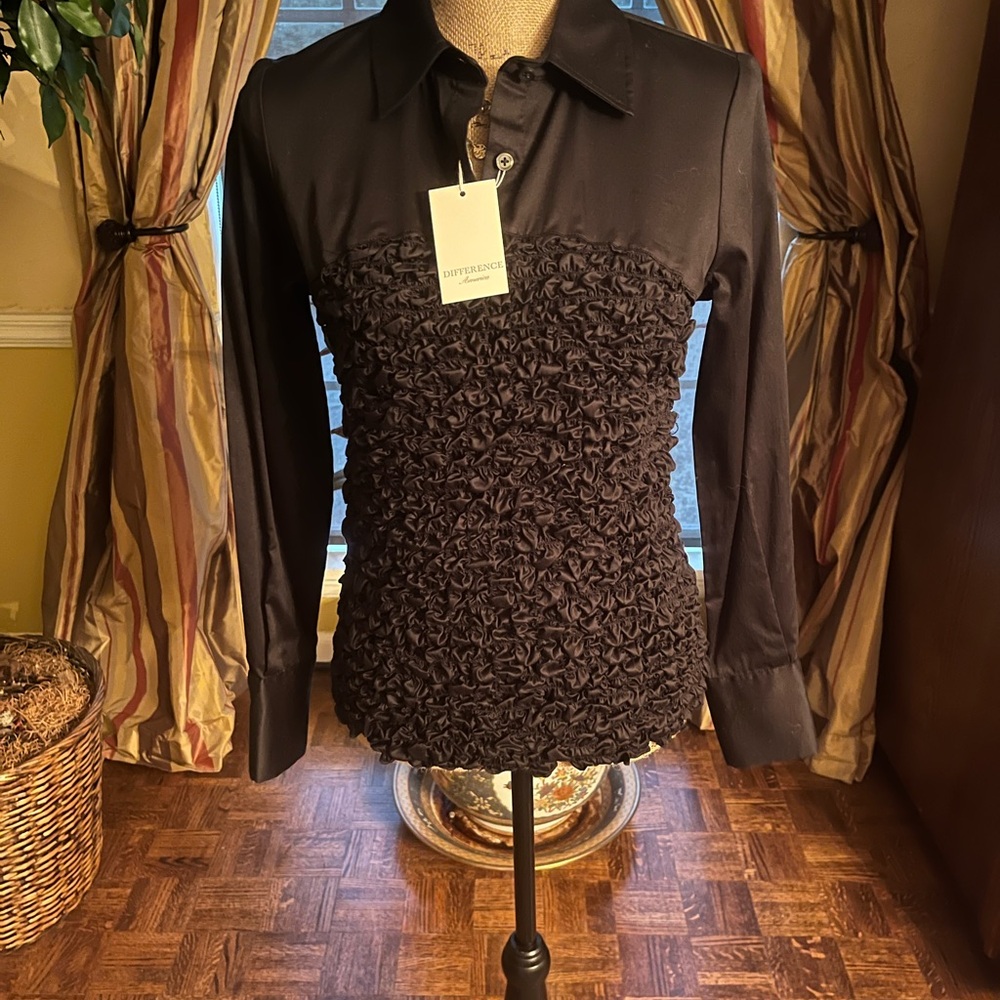 Sovereign Code Black Textured Blouse